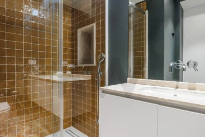 Apartamento T1 para Arrendamento em Santa Maria Maior