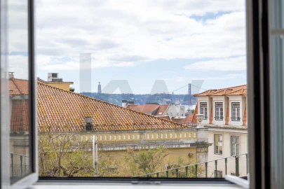 Apartamento T1 para Arrendamento em Santa Maria Maior