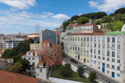 Apartamento T1 para Arrendamento em Santa Maria Maior