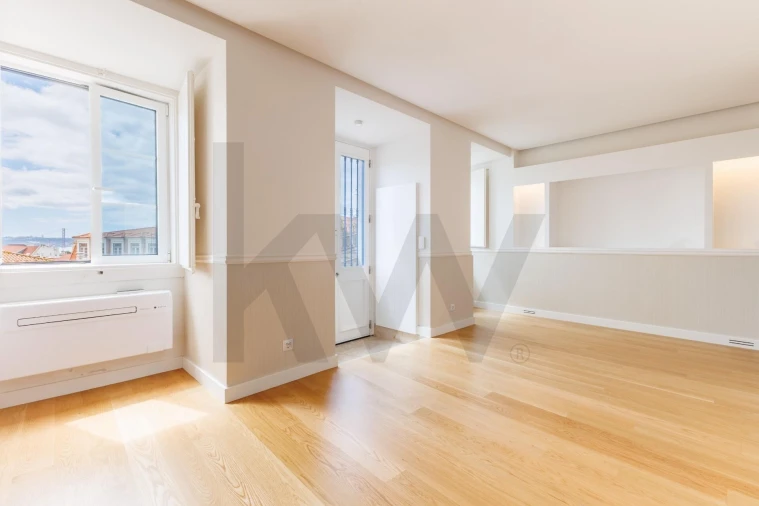 Apartamento T1 para Arrendamento em Santa Maria Maior Foto 2