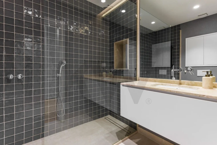 Apartamento T1 para Arrendamento em Santa Maria Maior Foto 11