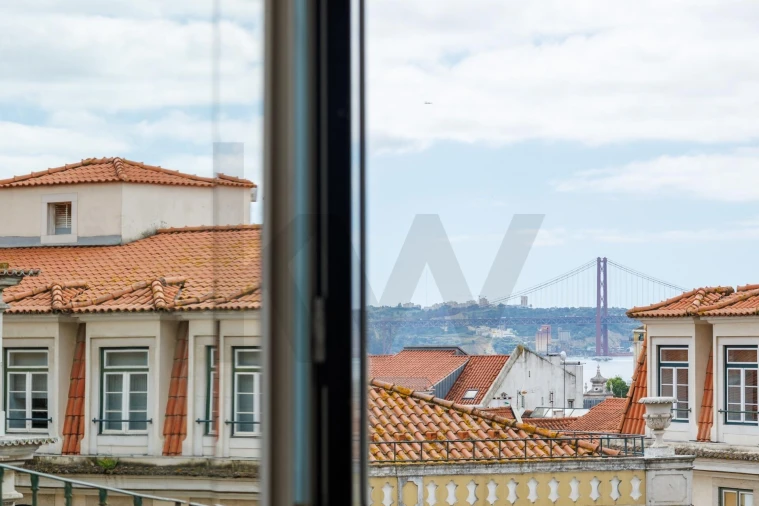 Apartamento T1 para Arrendamento em Santa Maria Maior