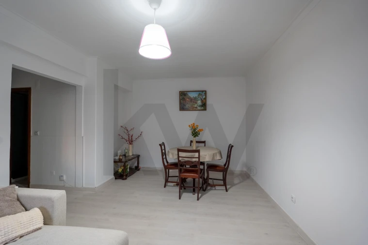 Apartamento T2 para Venda em Barreiro e Lavradio Foto 7