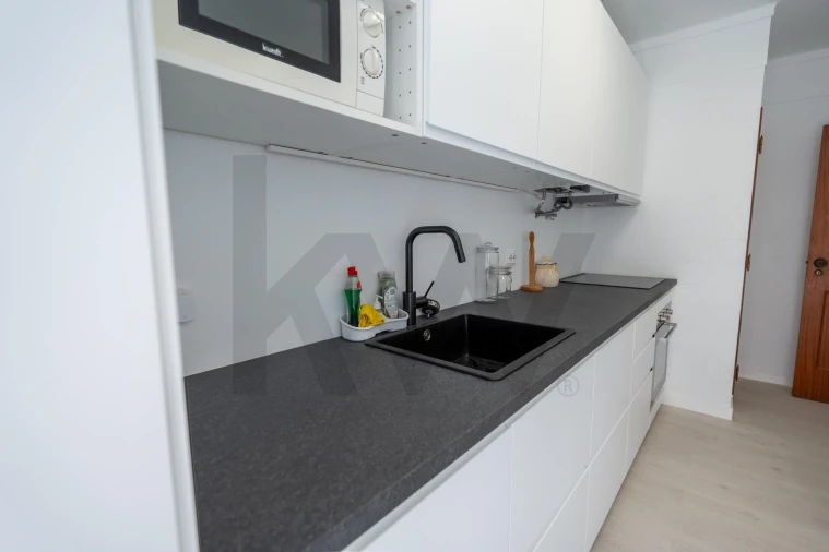 Apartamento T2 para Venda em Barreiro e Lavradio Foto 3