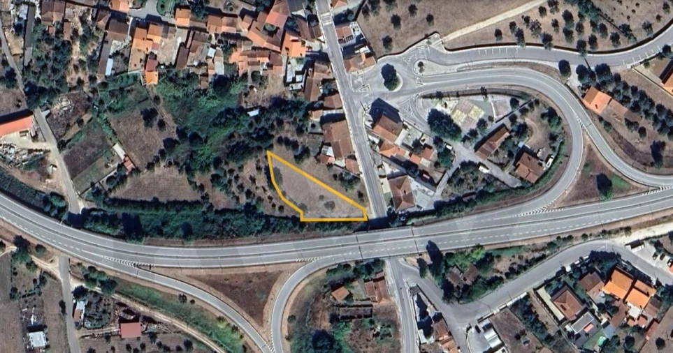 Terreno para Venda em Miranda do Corvo Foto 6