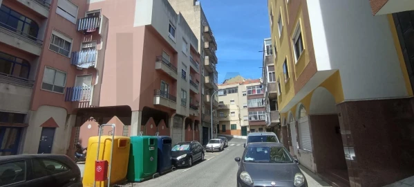 Garagem para Venda em Encosta do Sol