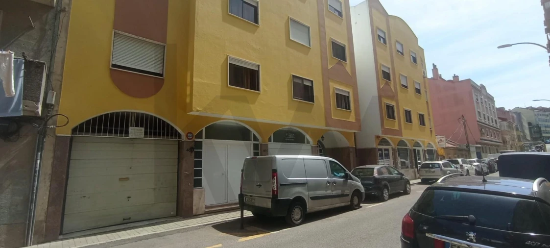 Garagem para Venda em Encosta do Sol Foto 8