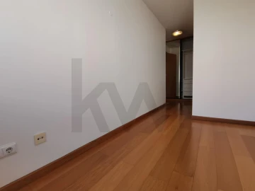 Apartamento T1 para Arrendamento em Lumiar