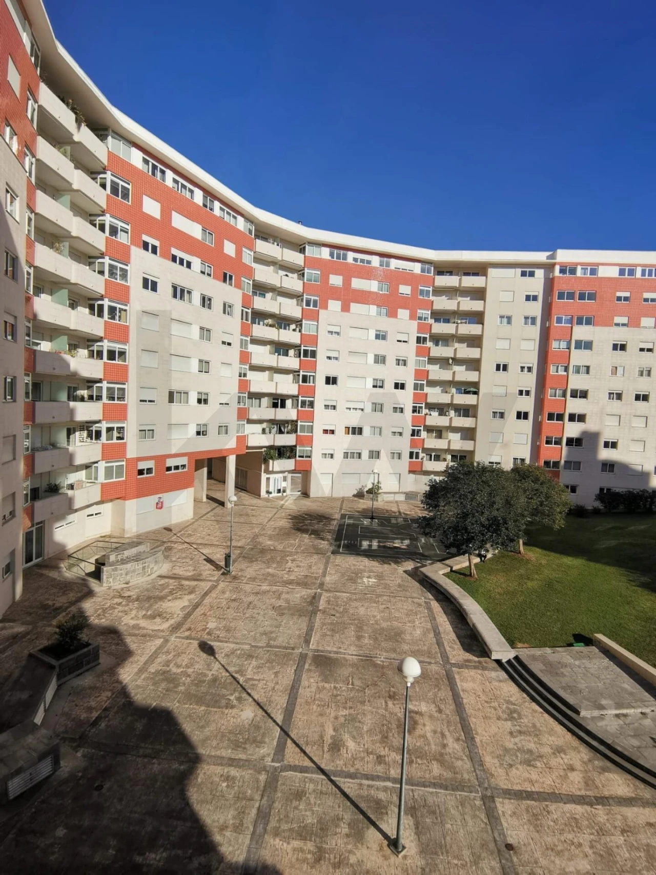 Apartamento T1 para Arrendamento em Lumiar Foto 1