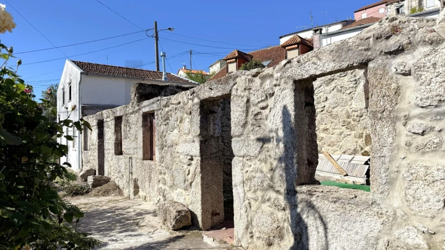 Moradia T2 para Venda em Cantar-Galo e Vila do Carvalho Foto 5