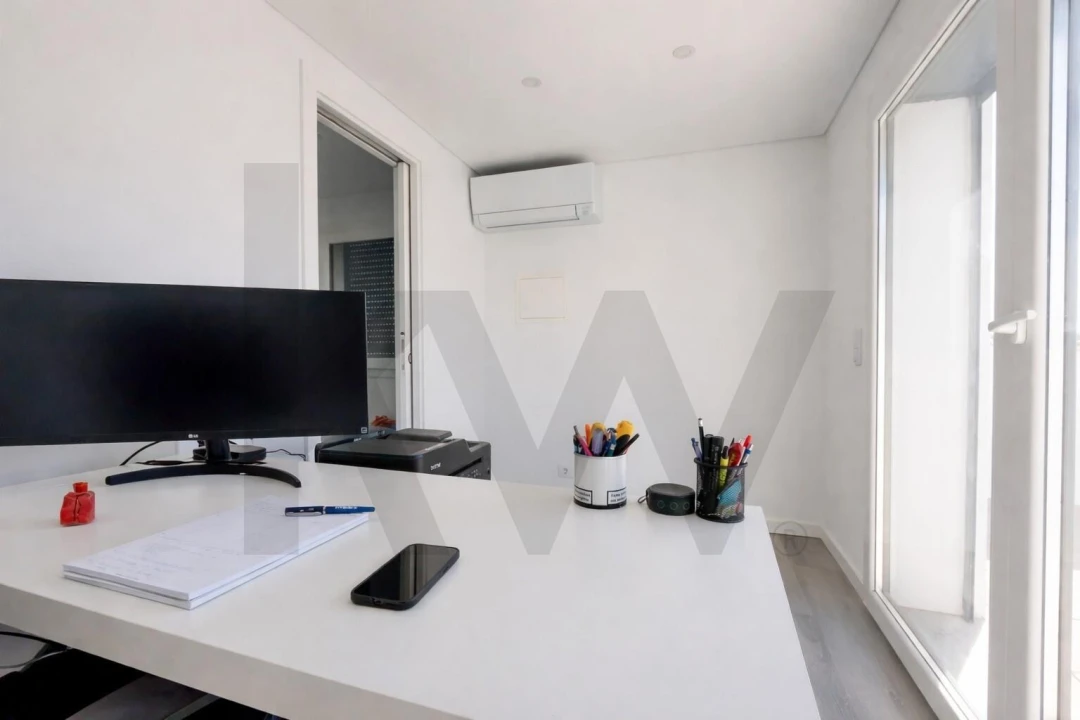 Moradia T4 para Venda em Pontinha e Famões Foto 54