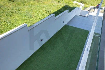 Moradia T4 para Venda em Pontinha e Famões