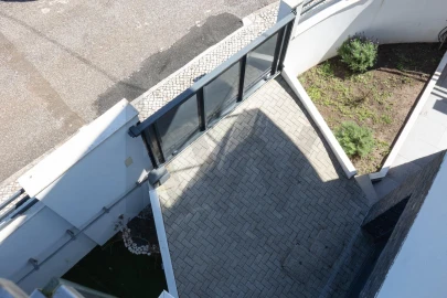 Moradia T4 para Venda em Pontinha e Famões