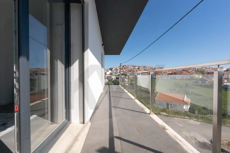 Moradia T4 para Venda em Pontinha e Famões Foto 28