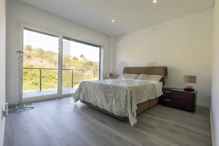 Moradia T4 para Venda em Pontinha e Famões Foto 40