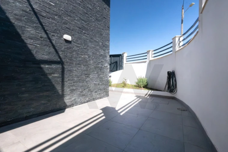 Moradia T4 para Venda em Pontinha e Famões Foto 62