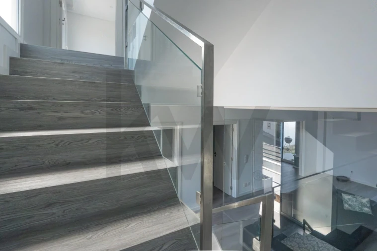 Moradia T4 para Venda em Pontinha e Famões Foto 23