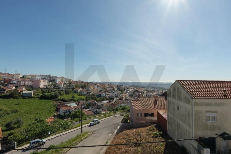 Moradia T4 para Venda em Pontinha e Famões Foto 48