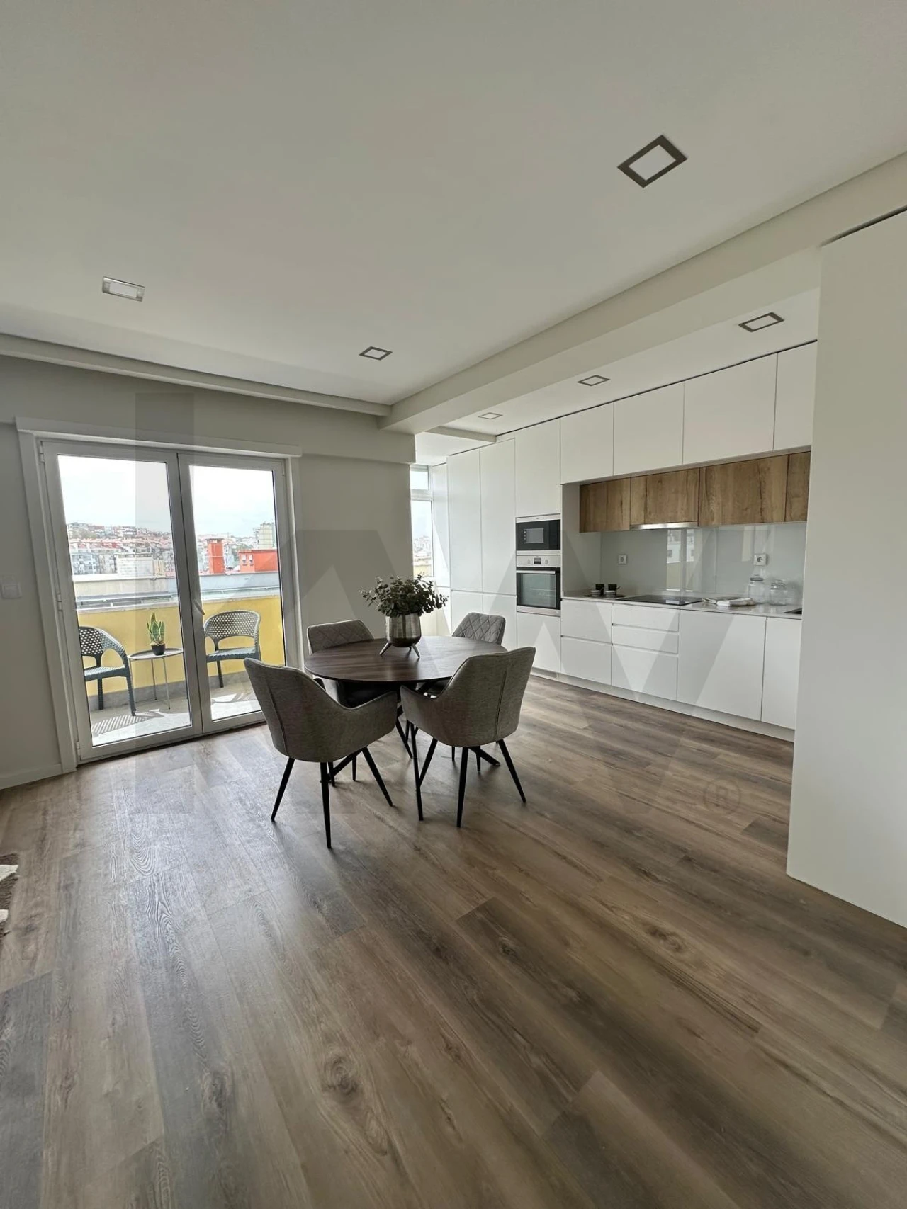 Apartamento T3 para Venda em Benfica Foto 1