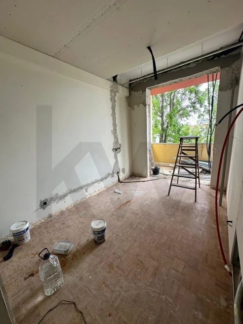 Apartamento T3 para Venda em Benfica