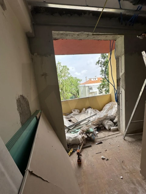 Apartamento T3 para Venda em Benfica