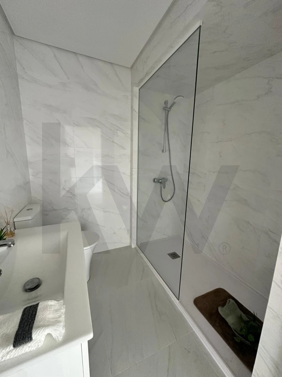 Apartamento T3 para Venda em Benfica Foto 9