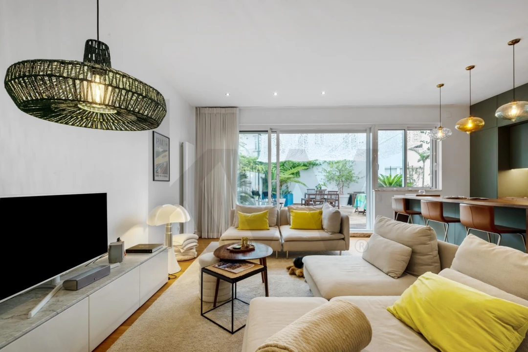 Apartamento T3 para Venda em Campolide Foto 1