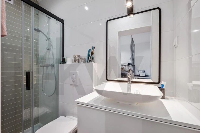 Apartamento T3 para Venda em Campolide Foto 24