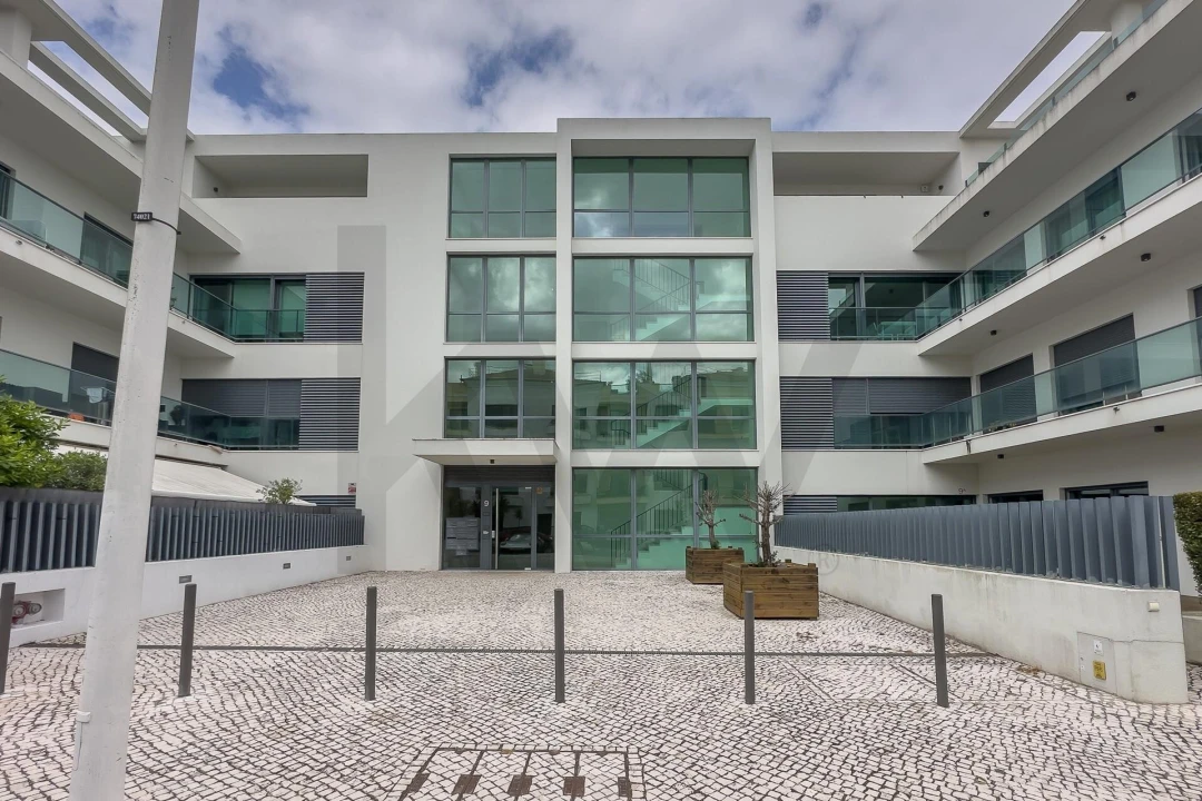 Apartamento T5 para Arrendamento em Lumiar Foto 30