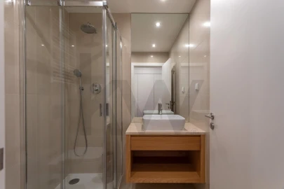 Apartamento T5 para Arrendamento em Lumiar