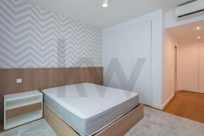 Apartamento T5 para Arrendamento em Lumiar