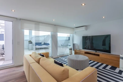 Apartamento T5 para Arrendamento em Lumiar