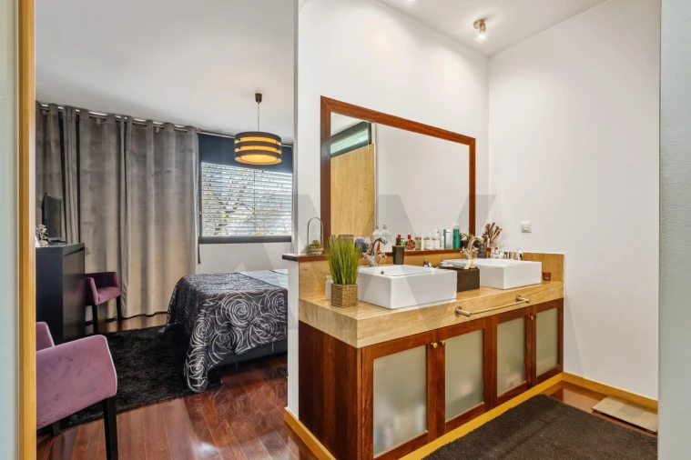 Apartamento T2 para Venda em Santo Antonio Foto 14