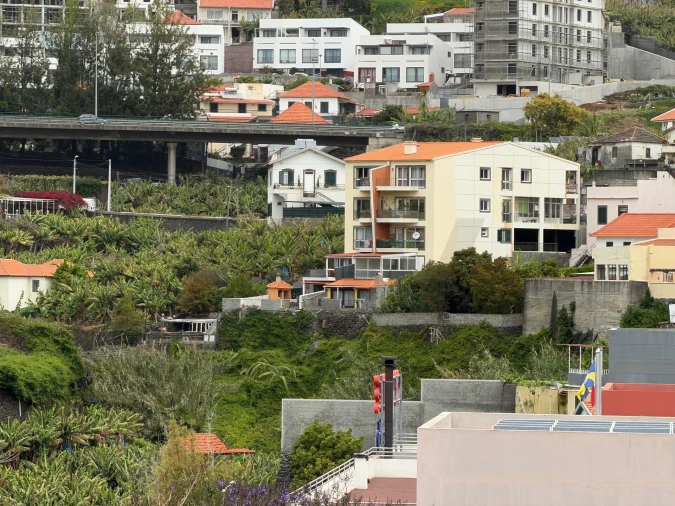 Apartamento T1 para Venda em Camara de Lobos Foto 24