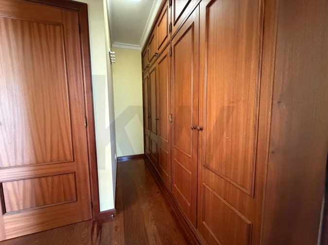 Apartamento T1 para Venda em Camara de Lobos Foto 17