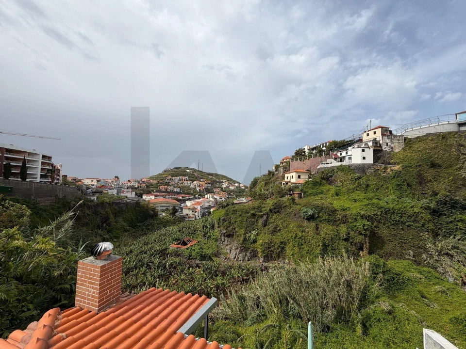 Apartamento T1 para Venda em Camara de Lobos Foto 20