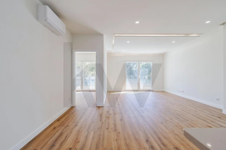 Moradia T4 para Venda em Palmela Foto 3