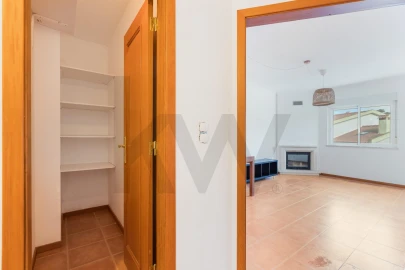 Apartamento T2 para Arrendamento em Azeitão (São Lourenço e São Simão)