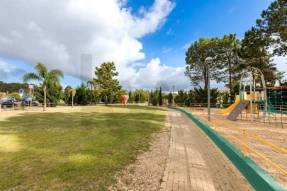 Apartamento T2 para Arrendamento em Azeitão (São Lourenço e São Simão)