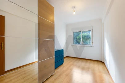 Apartamento T2 para Arrendamento em Azeitão (São Lourenço e São Simão)