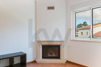 Apartamento T2 para Arrendamento em Azeitão (São Lourenço e São Simão)