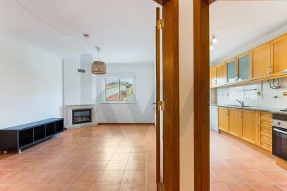 Apartamento T2 para Arrendamento em Azeitão (São Lourenço e São Simão)