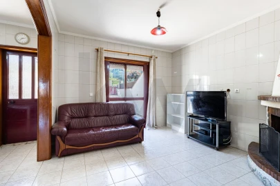 Moradia T3 para Venda em São Miguel do Souto e Mosteirô