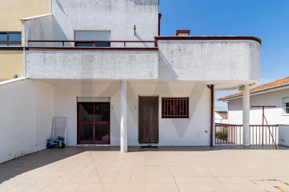 Moradia T3 para Venda em São Miguel do Souto e Mosteirô