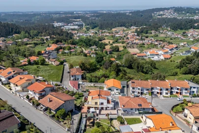 Moradia T3 para Venda em São Miguel do Souto e Mosteirô