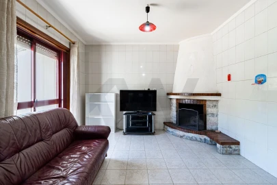 Moradia T3 para Venda em São Miguel do Souto e Mosteirô