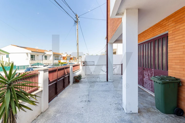 Moradia T3 para Venda em São Miguel do Souto e Mosteirô Foto 3