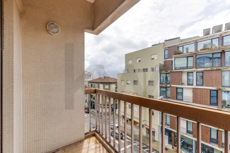 Apartamento T2 para Venda em Bonfim Foto 24