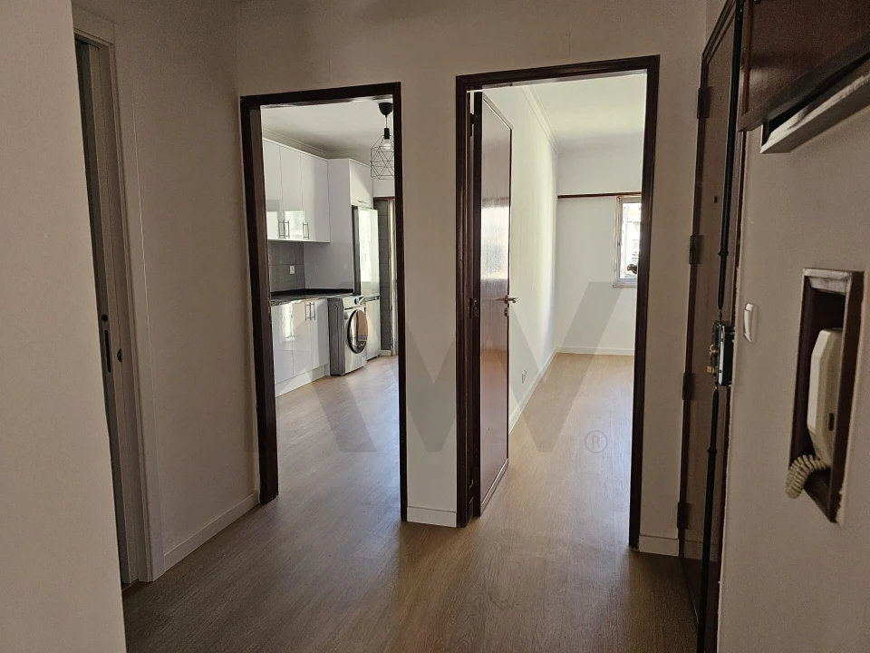 Apartamento T2 para Venda em Cacém e São Marcos Foto 16