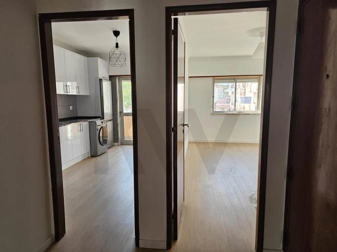 Apartamento T2 para Venda em Cacém e São Marcos Foto 9